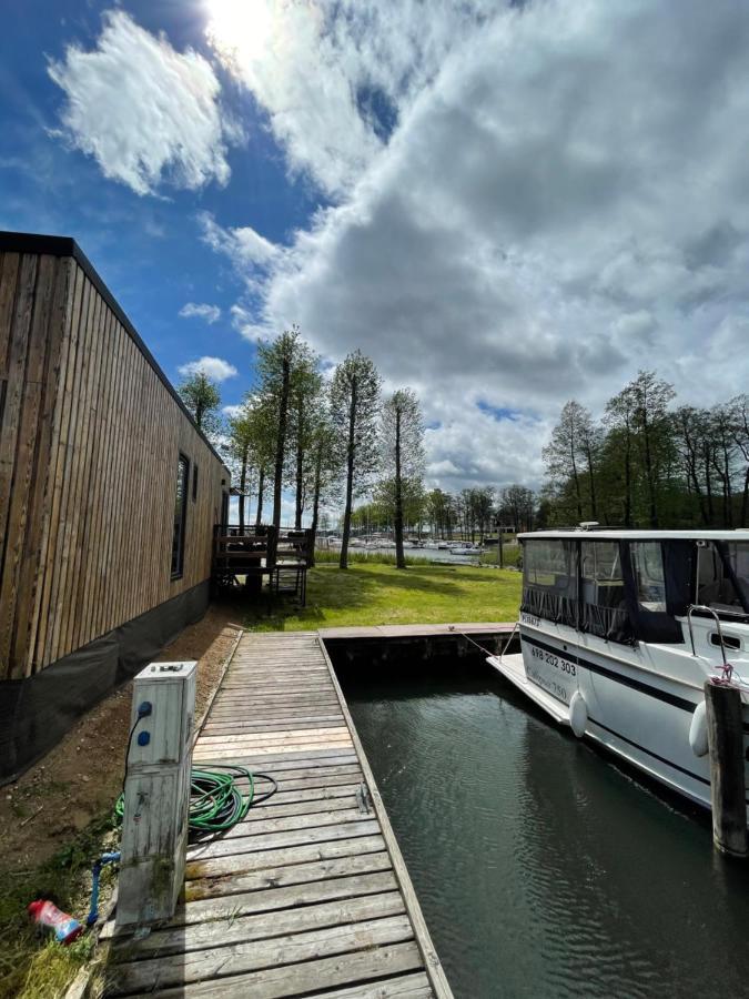 Xoxo Lake House Гижицко Экстерьер фото